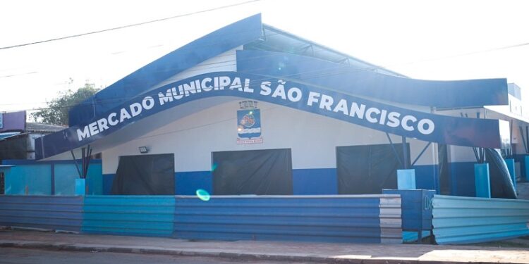 Obra do Mercado Municipal no bairro São Francisco está quase pronta e deve beneficiar centenas de famílias
