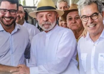 O governador Gladson Camelí recepcionou o presidente da República, Luiz Inácio Lula da Silva