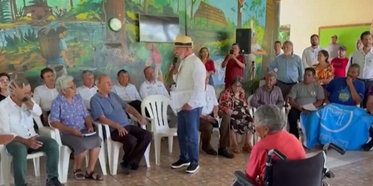 Pacientes com hanseníase pediram a Lula durante visita, decreto para acelerar pagamento de pensões no Acre