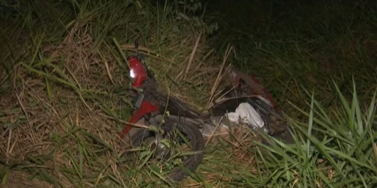 Policial penal morre após perder controle de moto na estrada de Porto Acre