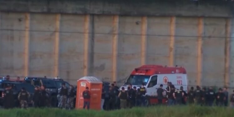 Policial penal que ficou cego após rebelião no presídio Antônio Amaro luta contra sequelas e pede ajuda