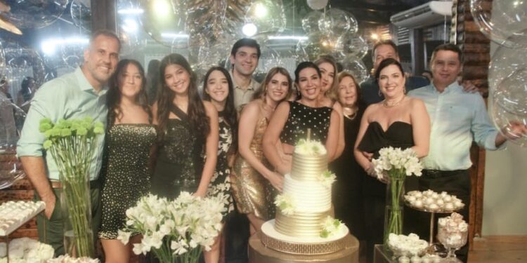 Assim cinquentou a querida Marina Lavocat