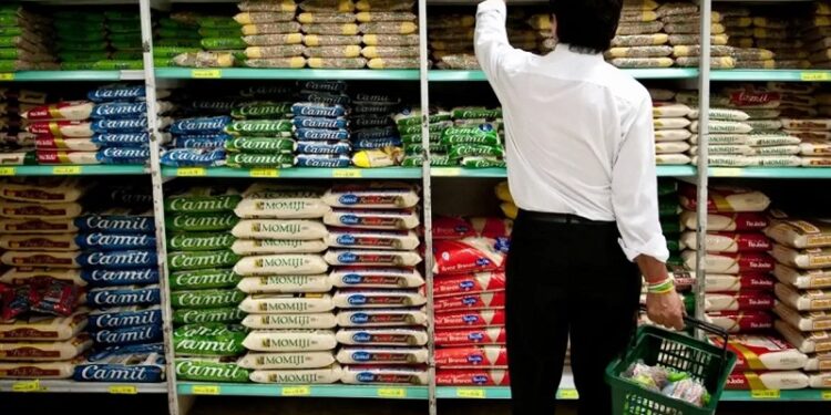 Mercado financeiro reduz previsão da inflação para 4,86%