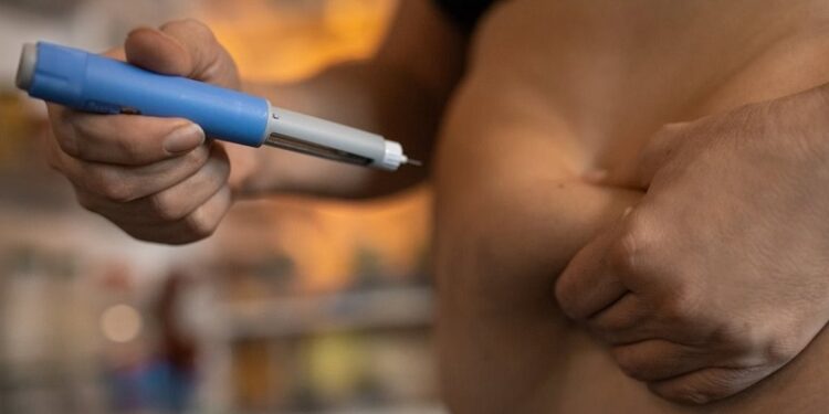 Anvisa proíbe versão manipulada de Ozempic e Wegovy em farmácias de todo Brasil