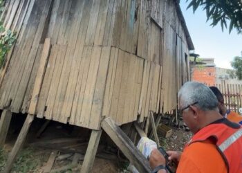 Risco de desabamento leva Prefeitura de Rio Branco a reforçar inspeções em residências no bairro Taquari