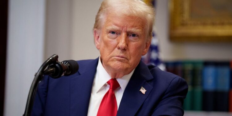 Nem tarifaço, nem tarifinha: Trump mira poucos e alivia o próprio mercado