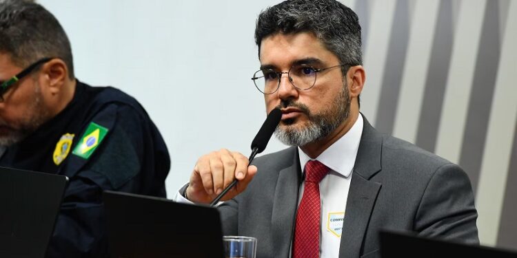 Mudanças para baratear CNH em até 80% podem entrar em vigor ainda em 2025, diz secretário