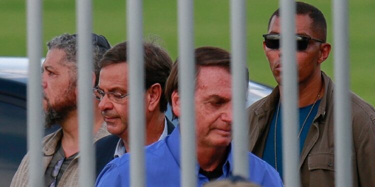 Golpistas na cadeia – às vezes, justiça rima com felicidade