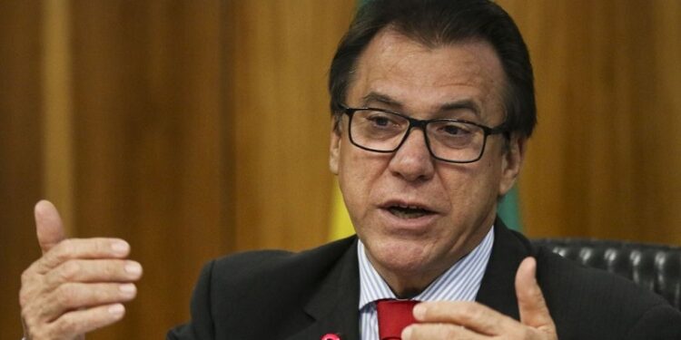 Acre dá largada às conferências estaduais do trabalho com presença do ministro Luiz Marinho