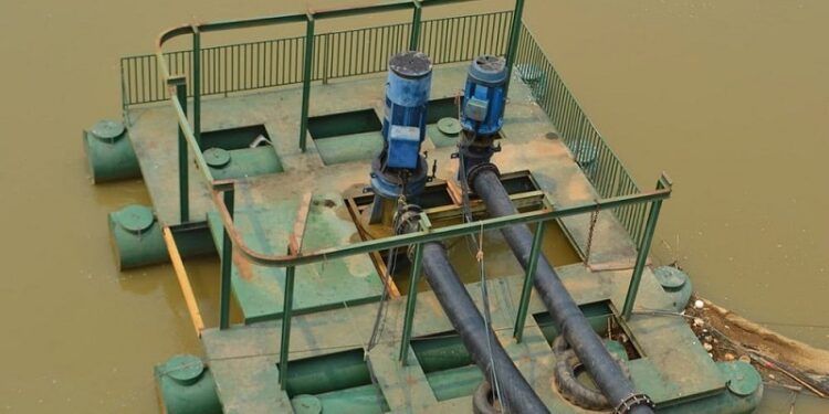 Abastecimento de água em Rio Branco é retomado após falha em bomba da ETA II