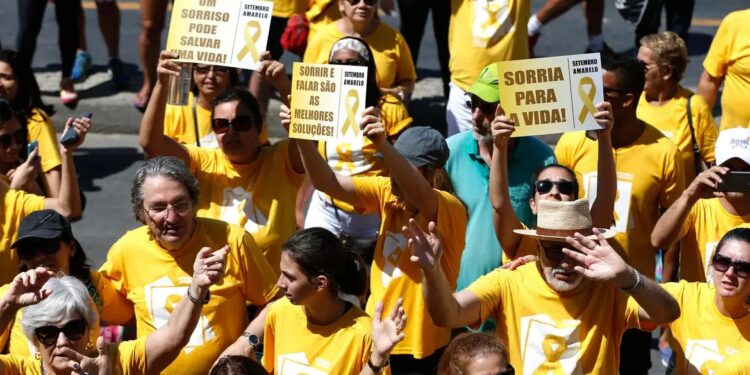 Estudo com dados de 101 países aponta danos do álcool à saúde mental