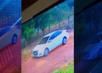 Denúncia: Homem em carro branco assedia crianças no ramal Antônio Soares