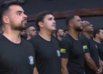 Acre empossa 183 policiais penais para reforçar segurança no sistema penitenciário