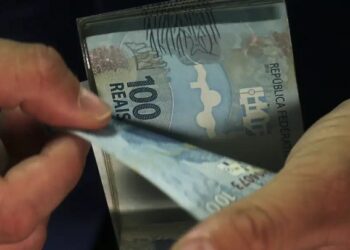 Caixa termina de pagar parcela do Bolsa Família de outubro