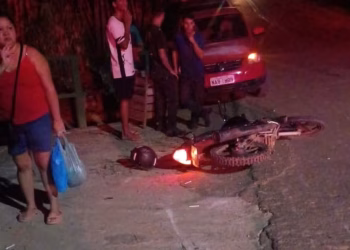 Colisão entre motocicletas deixa um morto e dois feridos em Sena Madureira