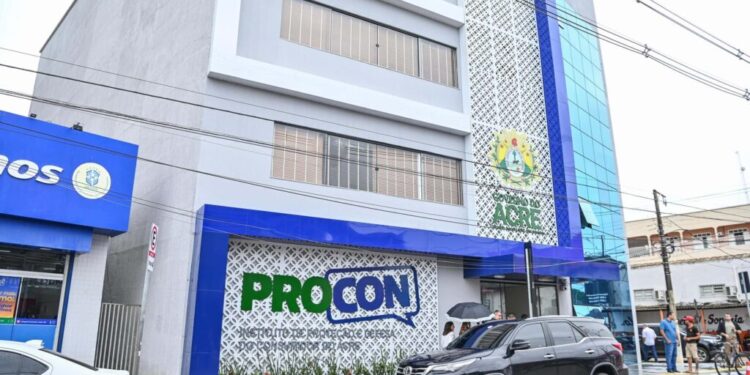 Procon Acre retoma Mutirão de Renegociação de Dívidas para combater o superendividamento oferecendo apoio psicológico aos consumidores