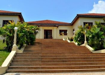 Após morte de bebê José Pedro, Gladson exonera gerente administrativa da Maternidade Bárbara Heliodora