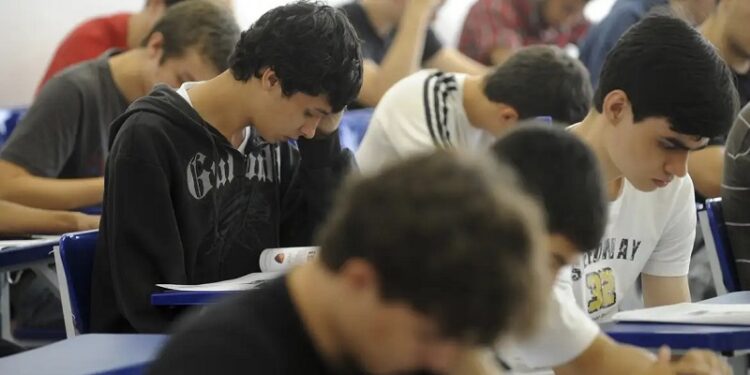 Inep divulga lista de espera para vagas remanescentes do Fies 2025