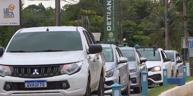 Detran suspende direito de dirigir de 180 motoristas no Acre