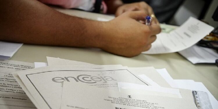 Acre estabelece novos critérios de certificação para participantes do Encceja 2025