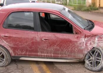 Motorista com sinais de embriaguez perde controle e destrói muro na estrada Jarbas Passarinho