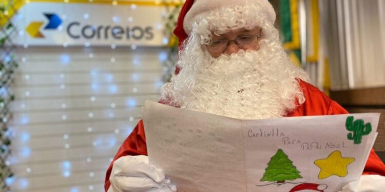 Campanha “Papai Noel dos Correios 2025” é lançada no Acre; cartas de crianças já podem ser adotadas