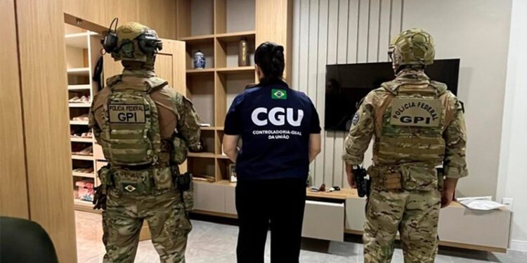 Operação apura desvio de R$ 3,38 milhões em prefeituras do Acre