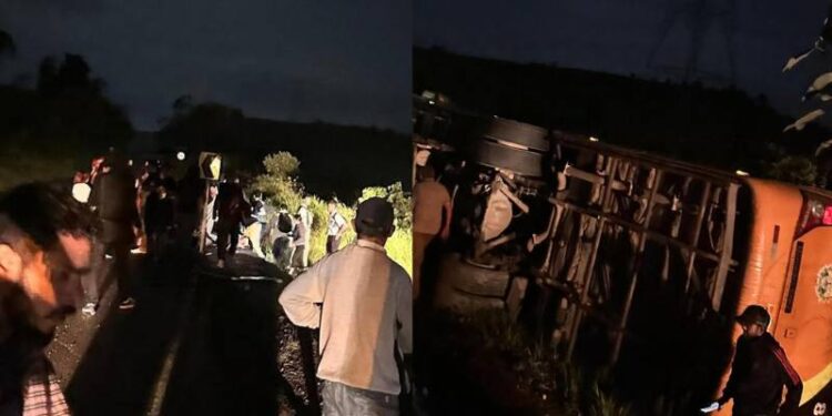 Erosão e falta de sinalização podem ter ocasionado acidente de ônibus que tombou na BR-364