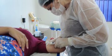 Prefeitura de Rio Branco amplia acesso a contraceptivos e realiza ação de inserção de Implanon na Cidade do Povo