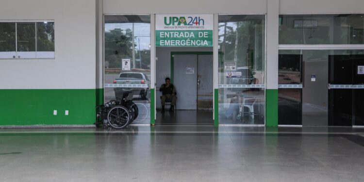 Ex invade apartamento e fere jovem com ventilador após não aceitar fim do relacionamento em Rio Branco