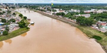 Rio Acre registra nova redução no nível das águas após 24h sem chuvas
