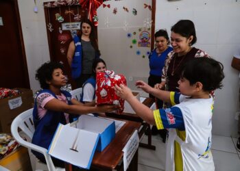 Prefeitura de Rio Branco realiza ação inédita com entrega de 50 mil presentes de Natal