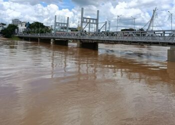 Rio Acre recua 50 centímetros nesta quarta, mas mantém cenário de atenção em Rio Branco