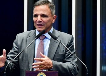 “Brasil também vive um narco-estado”, diz Márcio Bittar após ação dos EUA na Venezuela