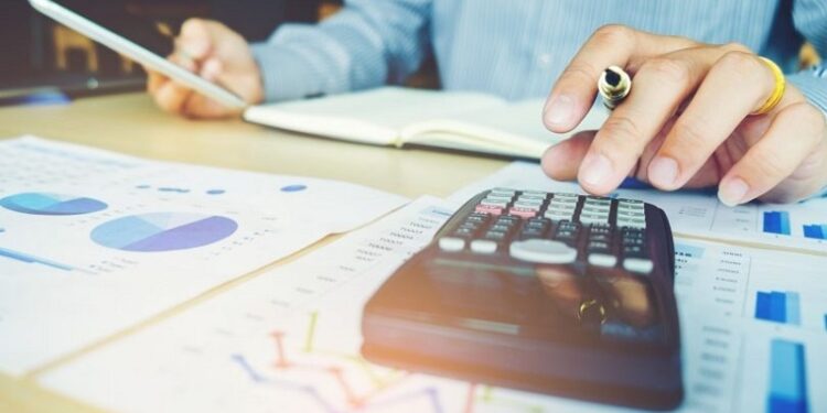 Como se organizar e criar bases financeiras para o ano