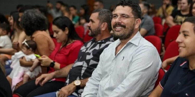 Mais de 700 aprovados no concurso da Educação do Acre tomam posse nesta segunda