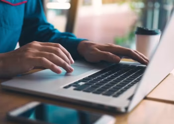 Acre tem baixa procura por cursos gratuitos de cultura; veja como se inscrever