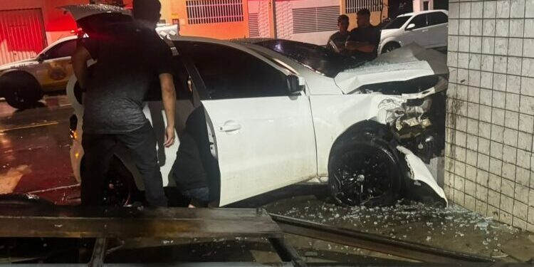 Ação policial em Cruzeiro do Sul resulta em libertação de refém e recuperação de bens