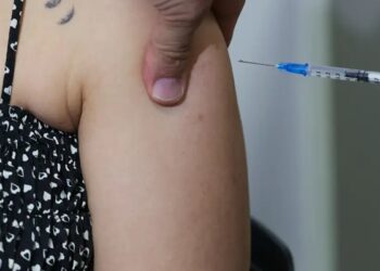 Anvisa indica vacina contra o HPV para prevenir mais tipos de câncer