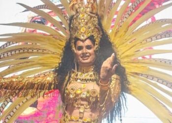 Bianca Lins é coroada Rainha Gay do Carnaval 2026