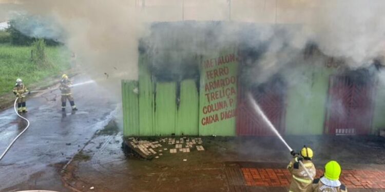 Janeiro de 2026 tem quase o dobro de incêndios em casas e prédios no Acre