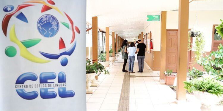 CEL abre vagas remanescentes para cursos de idiomas no Acre