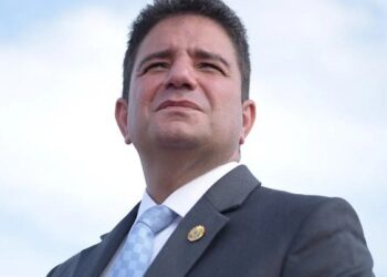 PF realiza buscas na casa de Gladson Camelí nesta quinta; veja nota do governador