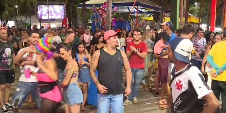 Alimentação e hidratação são aliadas contra ressaca no Carnaval; confira dicas