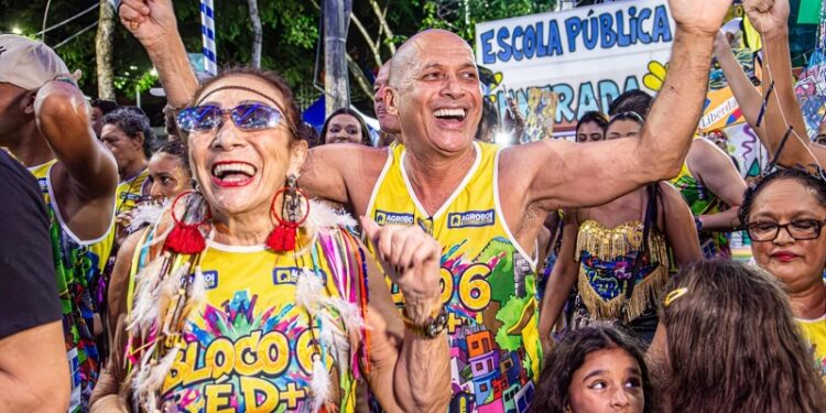 Com mais de 350 componentes, bloco 6 É D+ defende heptacampeonato e vence Carnaval 2026