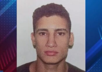 Jovem de 26 anos é morto a tiros no terreno de casa em Mâncio Lima