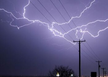 Acre registrou mais de 4 mil ocorrências na rede elétrica causadas por raios em 2025