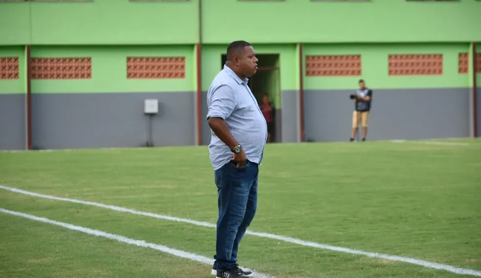 Após rescisão, técnico do Vasco-AC diz que patrocínio do Arasuper “não pagava nem a comida”