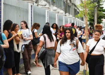 Fies: pré-selecionados devem complementar inscrição a partir de sexta