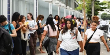 Fies: pré-selecionados devem complementar inscrição a partir de sexta